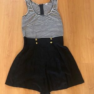 Short jumper cute navy blue